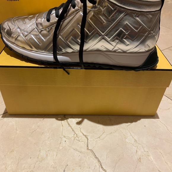 Brand new never worn Fendi shoes - Picture 3 of 8